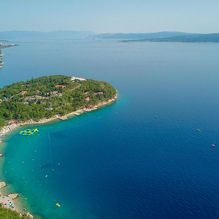 Holiday Homes Kacjak Dramalj Exterior foto